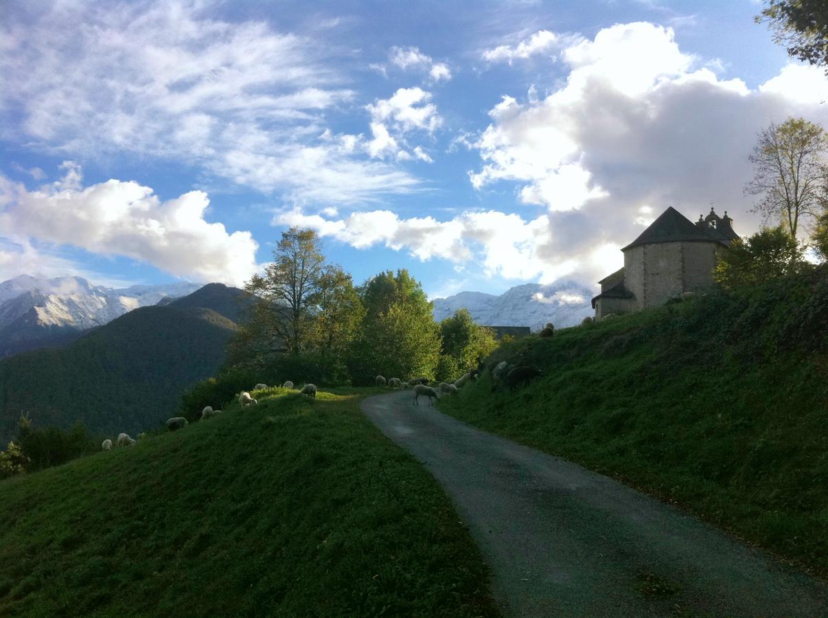 Castillon-en-Couserans Au Detour Du Larrech Bed & Breakfast エクステリア 写真